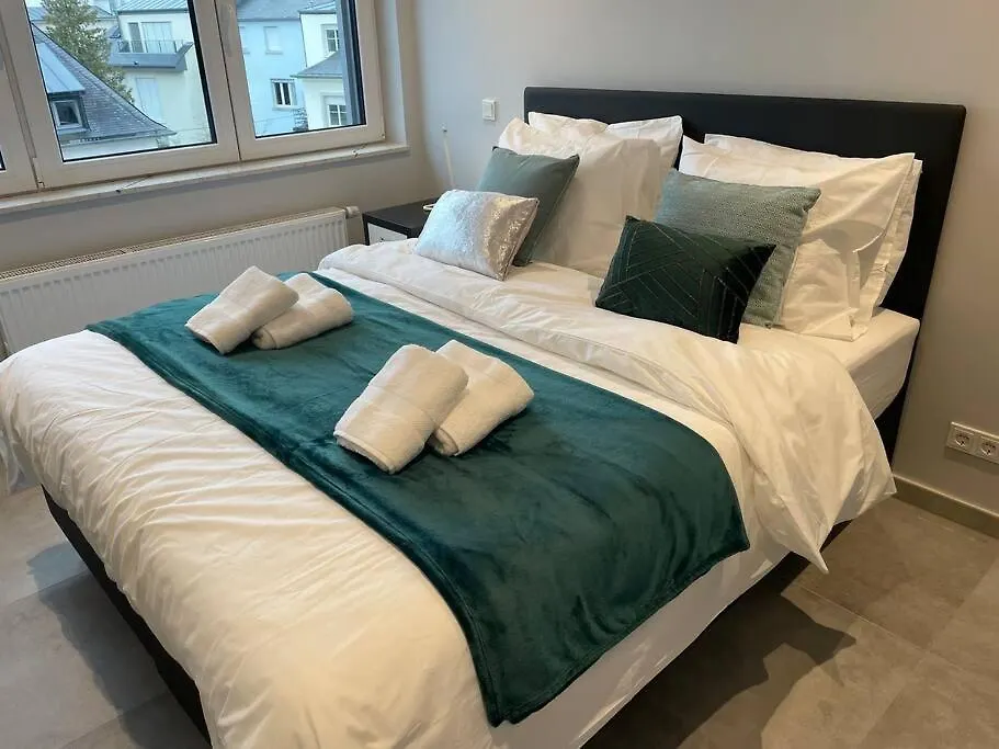 Large 3 Bedrooms In Limpertsberg Center With Parking - Limp2 Luxembourg 0*,  Luxembourg